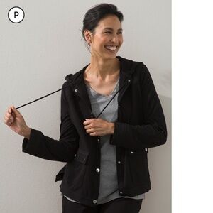 CHICO’S Zenergy Petite Polished Hoodie Jacket Size 1 (M/8)